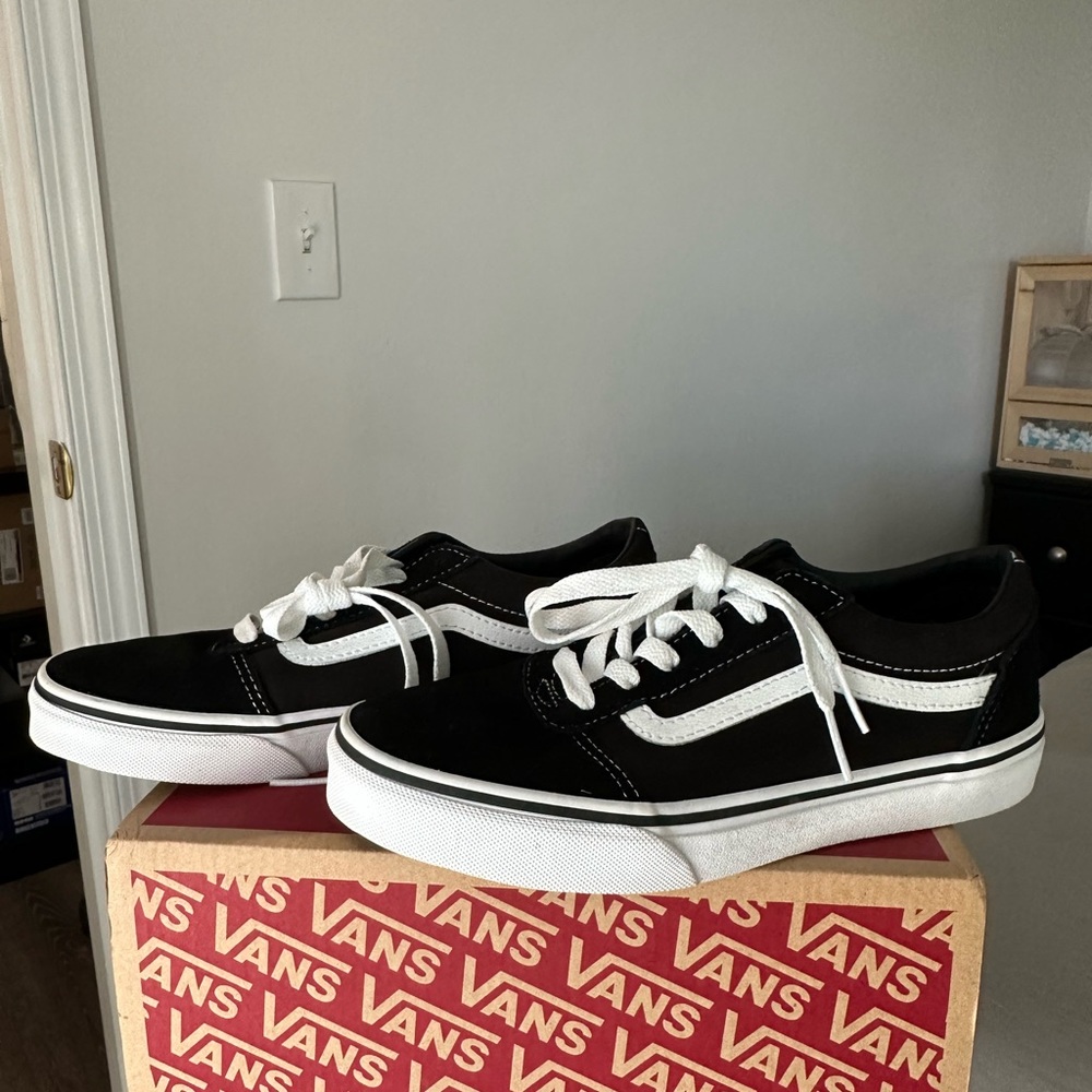 Vans low top shoe